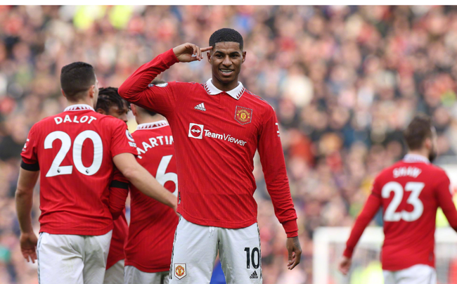 英超︱馬斯克父親承認兒子有意收購利物浦 芬威體育這樣回應.